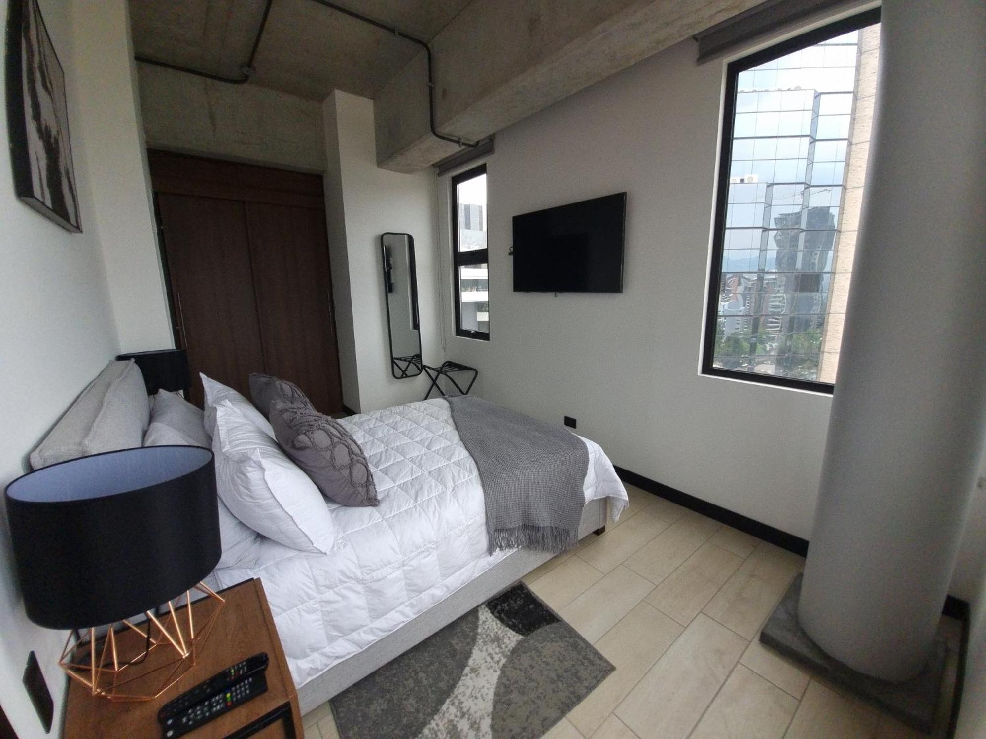 Apartamento 2 Habitaciones, Edificio Eon, Zona 10, Turin Città del Guatemala Esterno foto